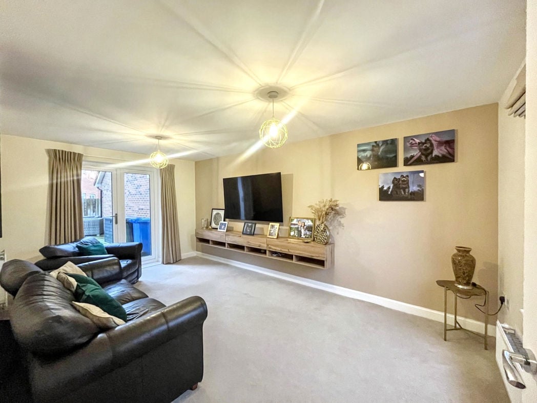 Property image 7 of 17