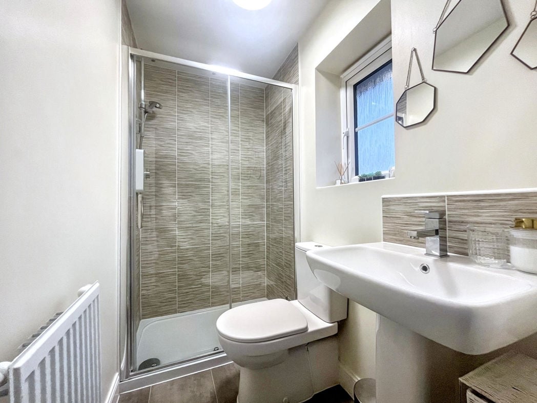 Property image 10 of 17