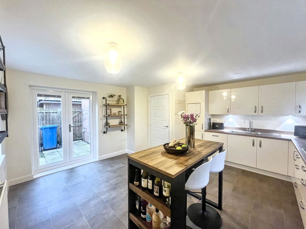 Property image 2 of 17