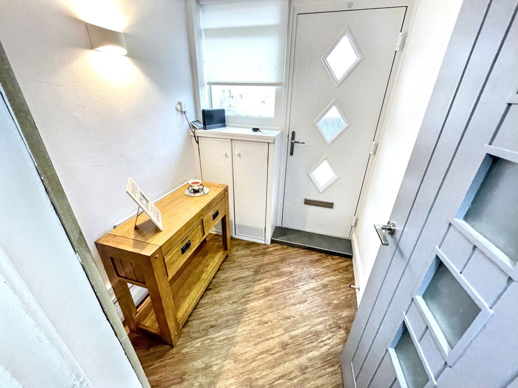 Property image 4 of 9