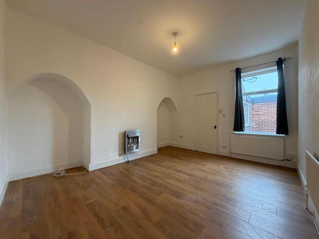 Property image 2 of 10