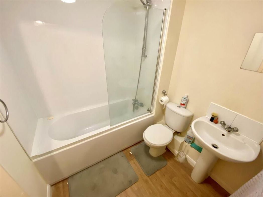 Property image 4 of 5