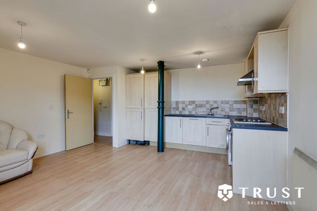 Property image 1 of 16