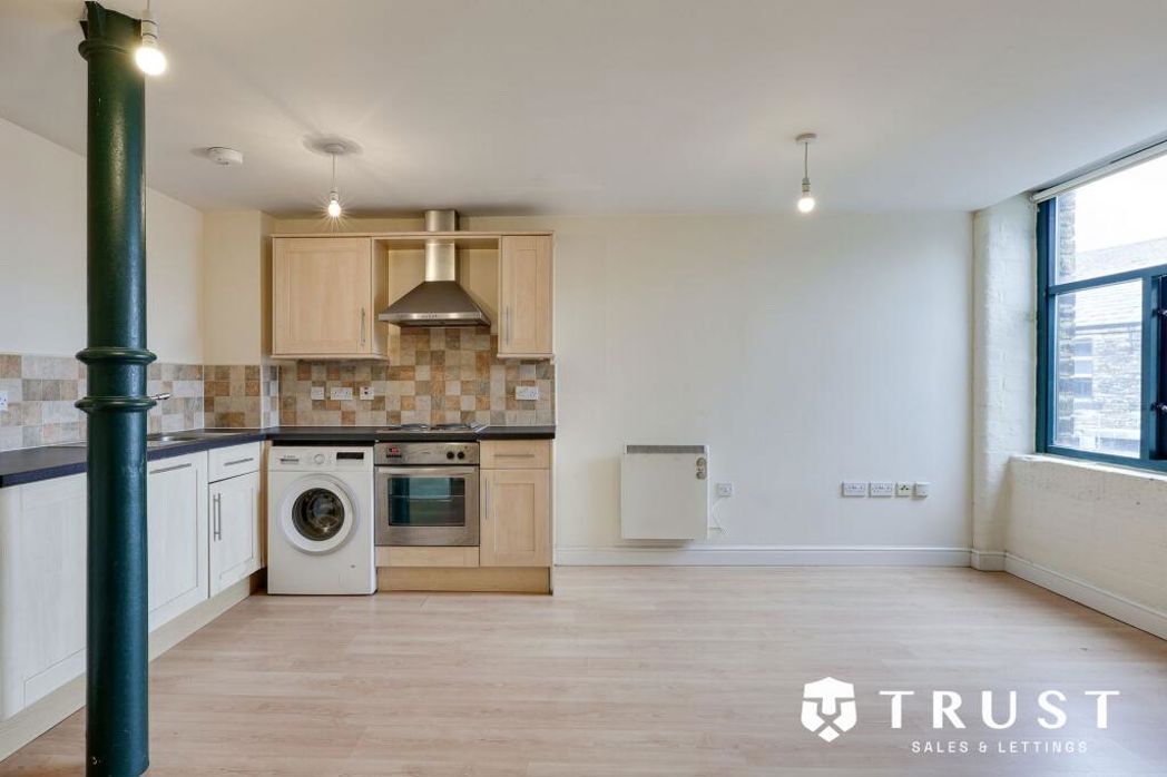 Property image 3 of 16