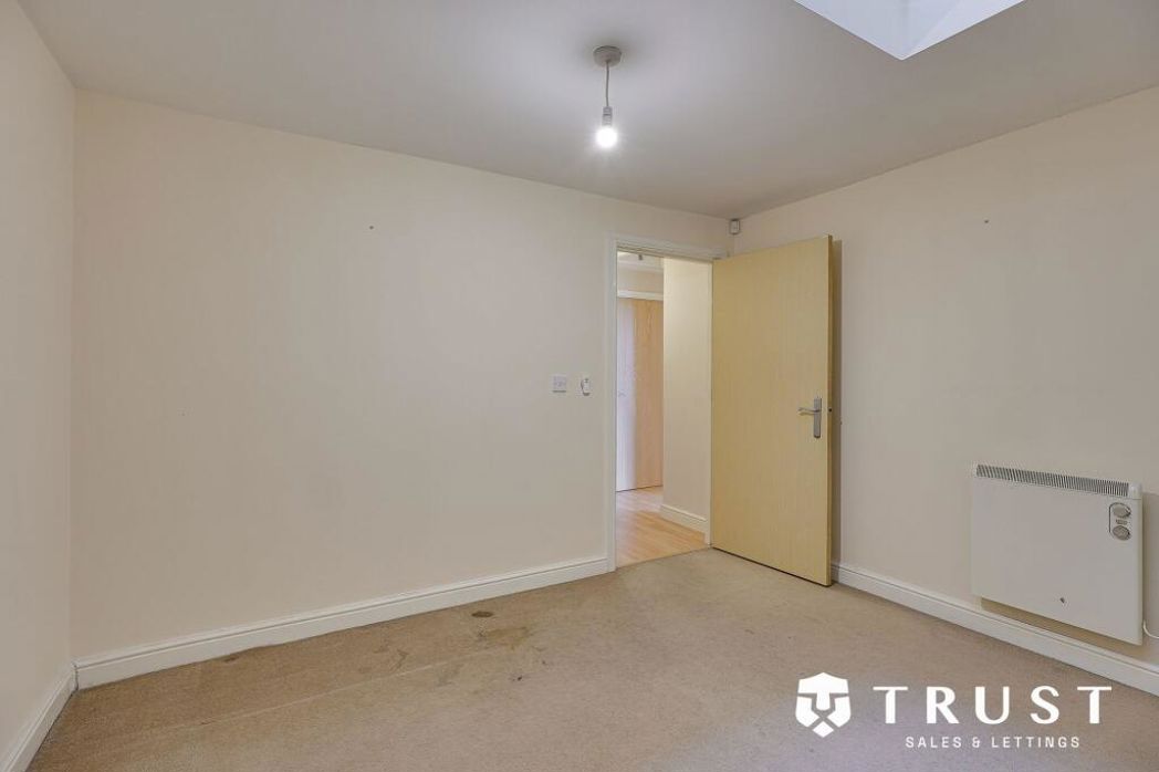 Property image 11 of 16