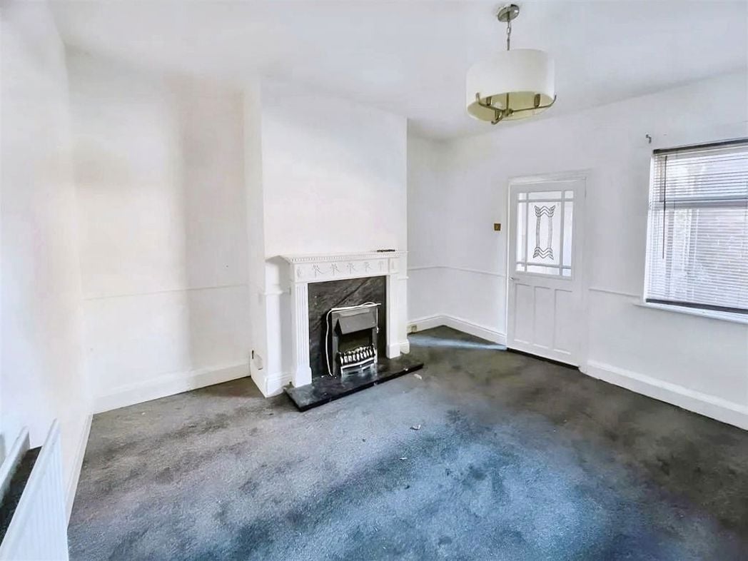 Property image 2 of 7