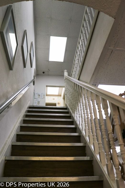 Property image 4 of 8