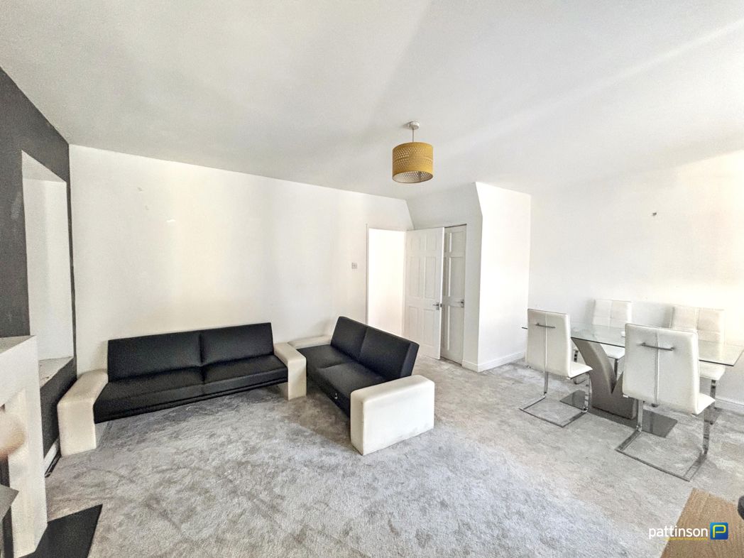 Property image 7 of 8