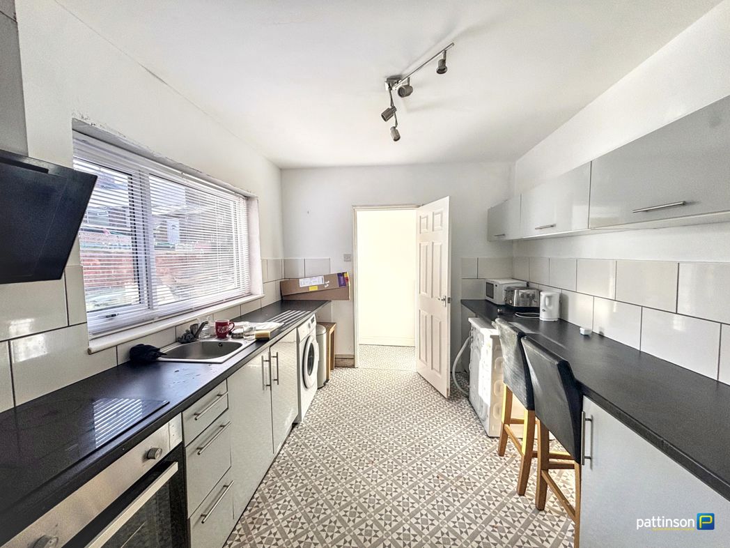 Property image 3 of 8