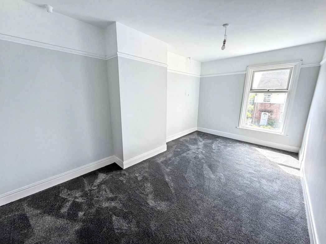 Property image 8 of 14