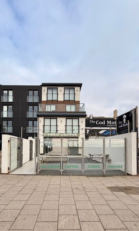 Property image 1 of 52
