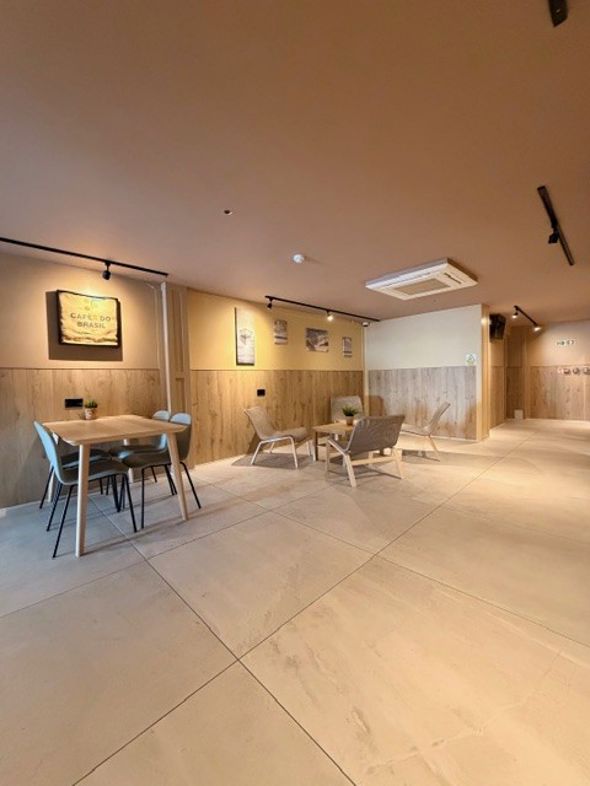 Property image 13 of 52