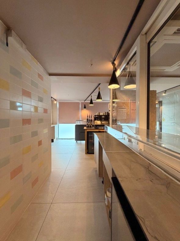 Property image 23 of 52