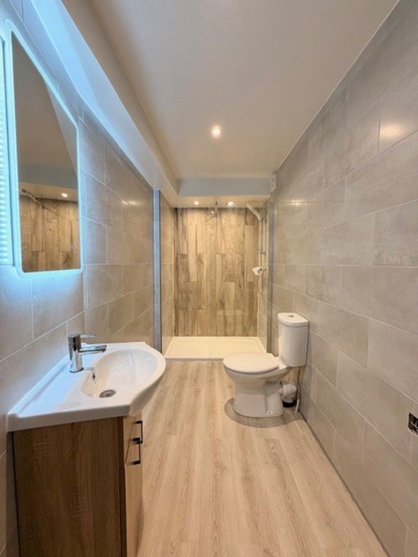 Property image 24 of 52