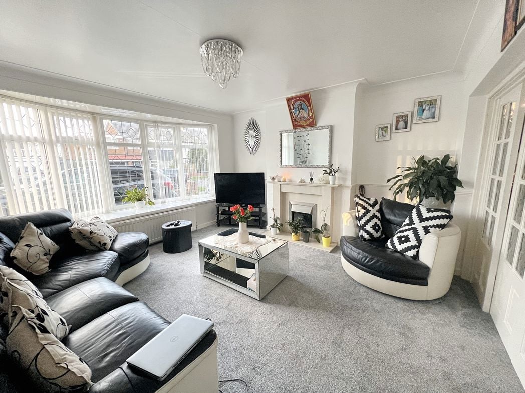 Property image 2 of 13