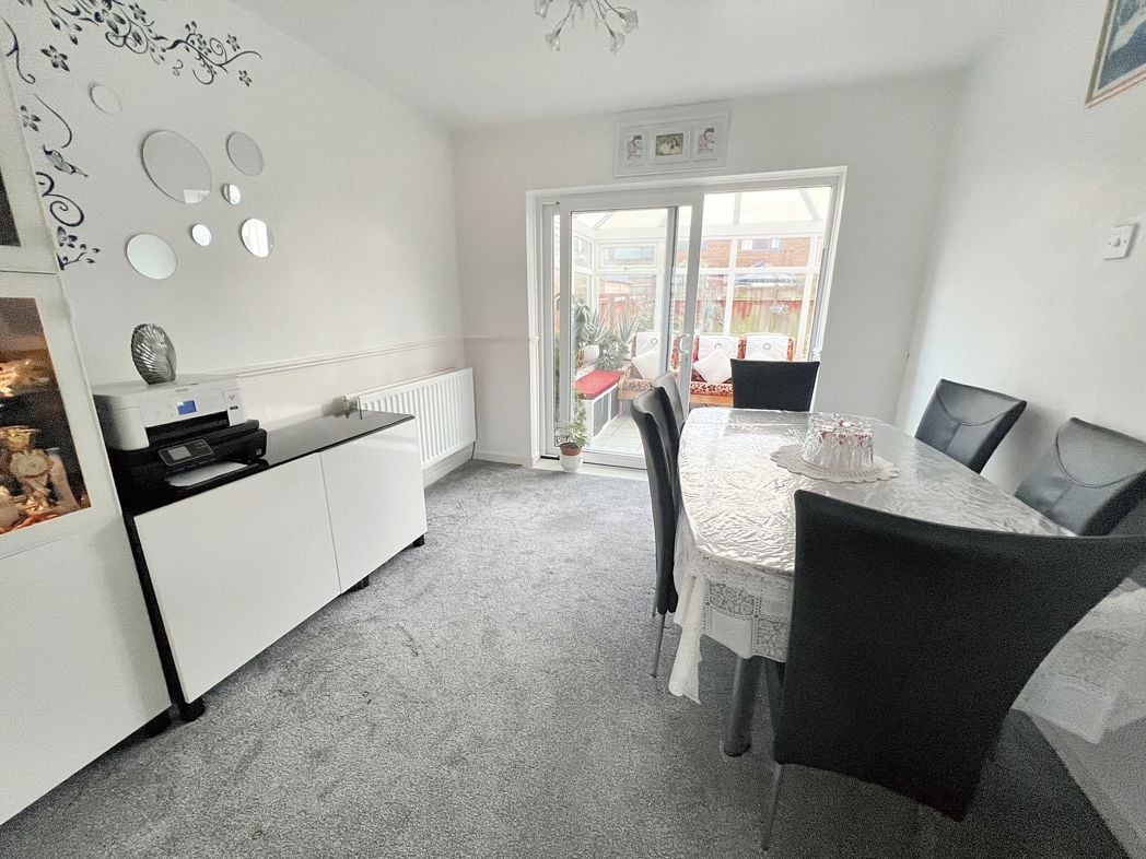 Property image 5 of 13