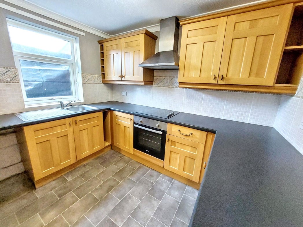 Property image 3 of 16