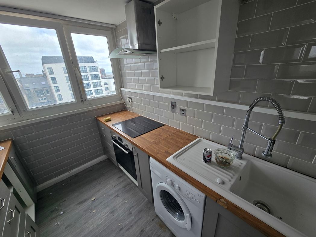 Property image 3 of 12