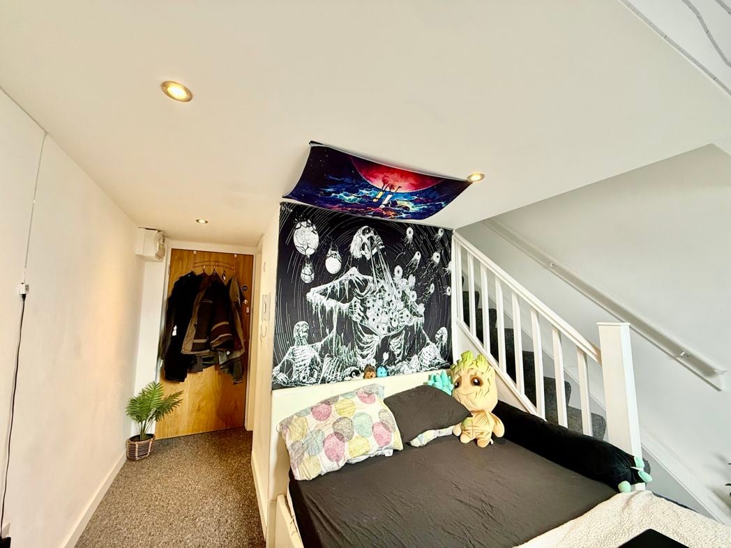 Property image 7 of 19