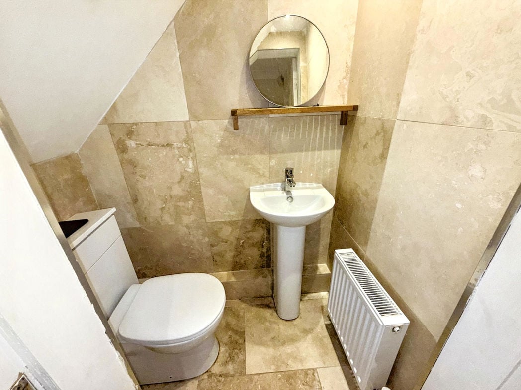 Property image 2 of 28