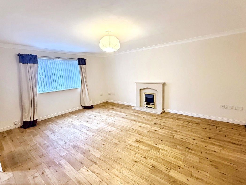 Property image 3 of 28
