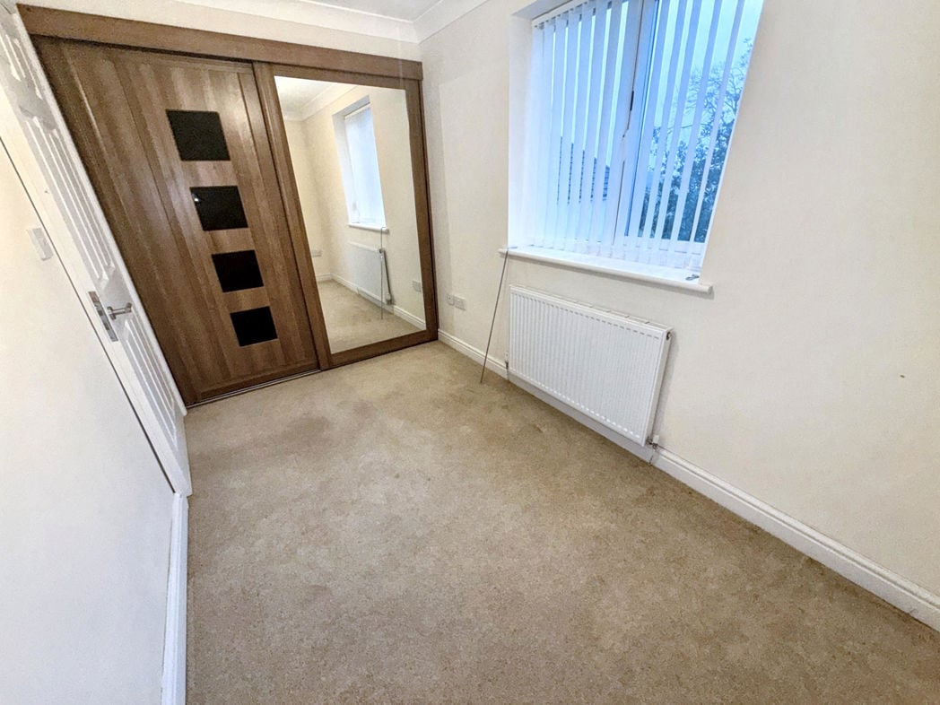 Property image 16 of 28