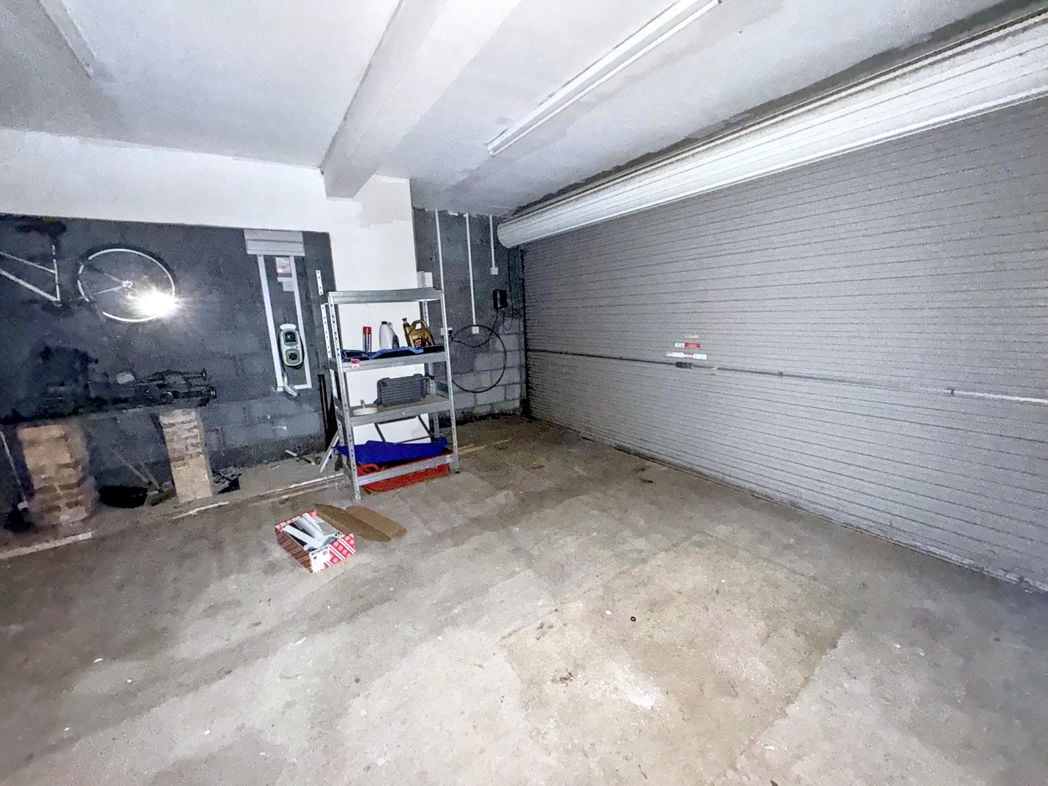 Property image 24 of 28