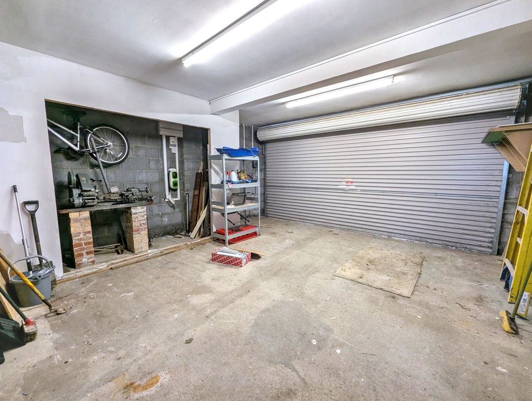 Property image 21 of 25