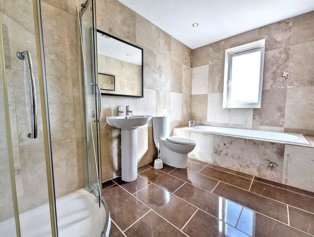 Property image 20 of 25