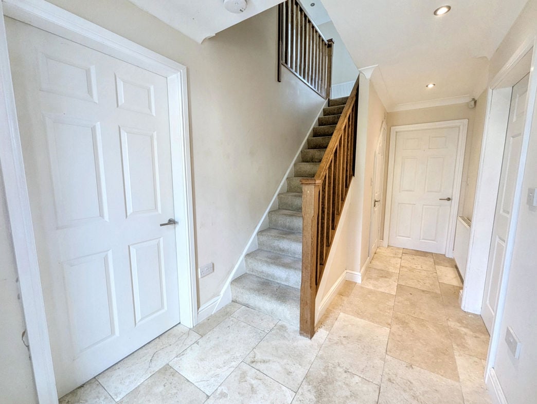 Property image 2 of 25