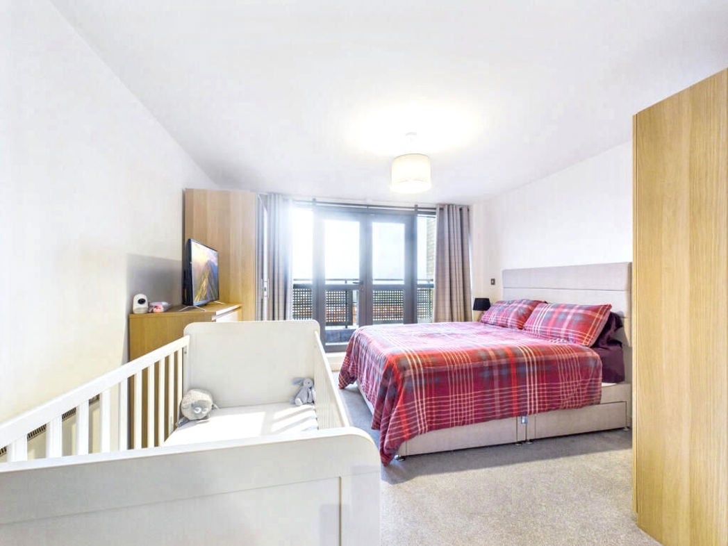 Property image 10 of 14