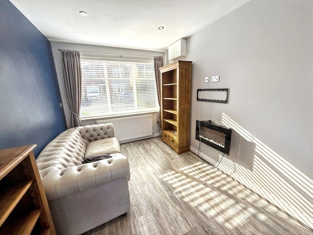 Property image 9 of 24