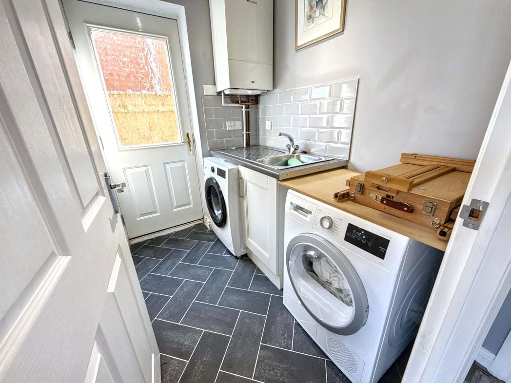 Property image 8 of 24