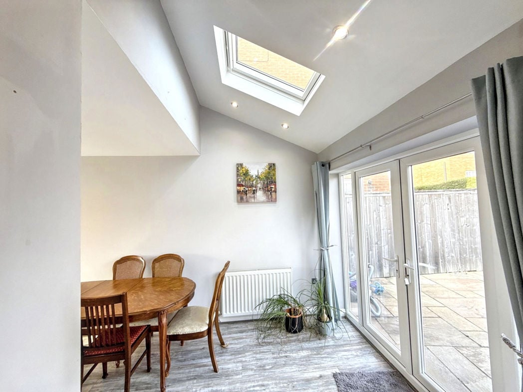 Property image 11 of 24