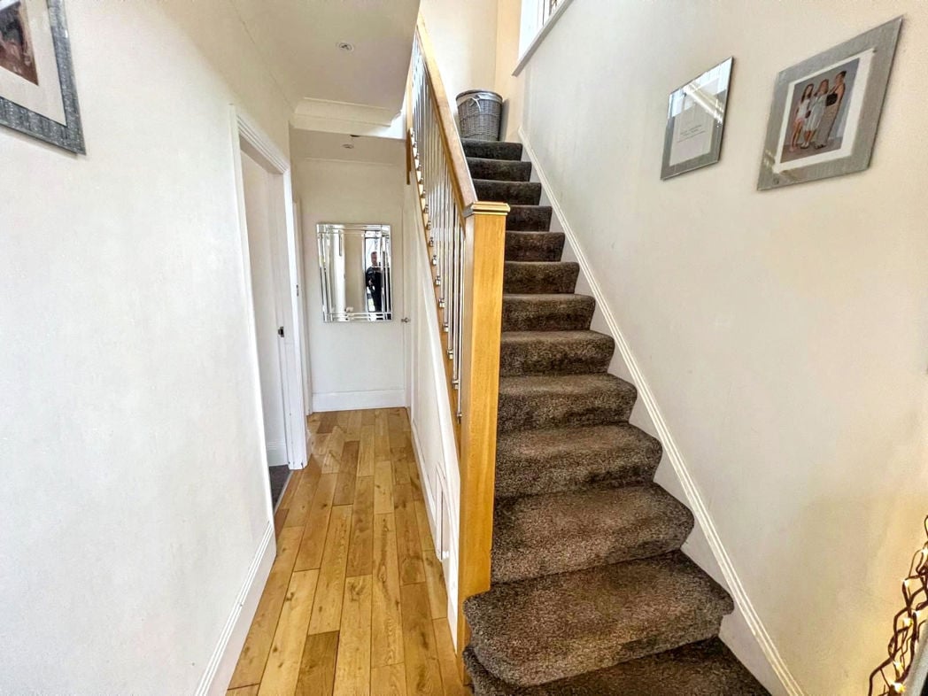 Property image 6 of 18