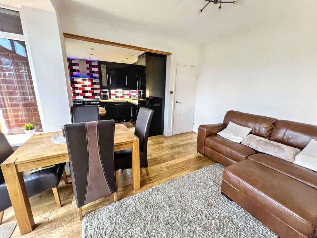 Property image 7 of 18