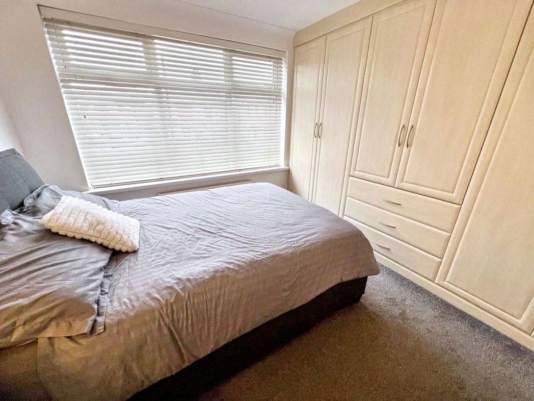 Property image 12 of 18