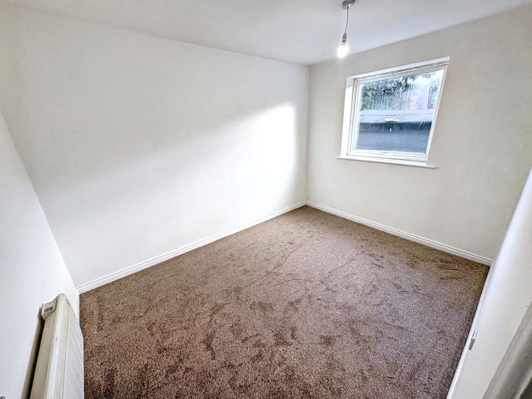 Property image 5 of 6