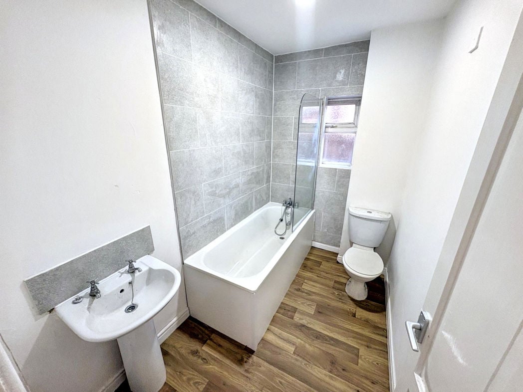 Property image 6 of 6
