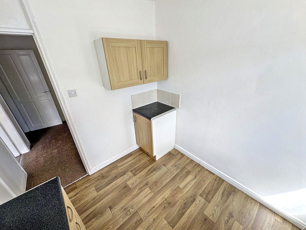 Property image 4 of 6