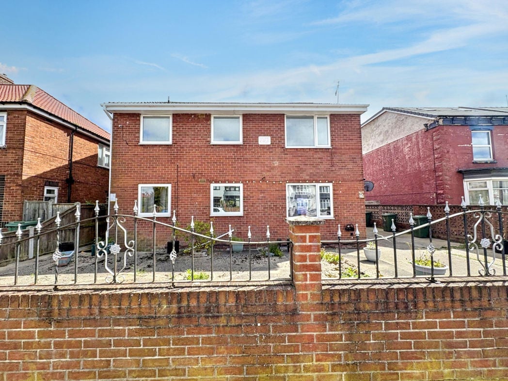 Property image 1 of 6