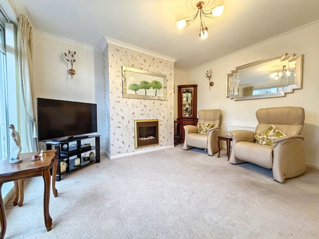 Property image 4 of 23