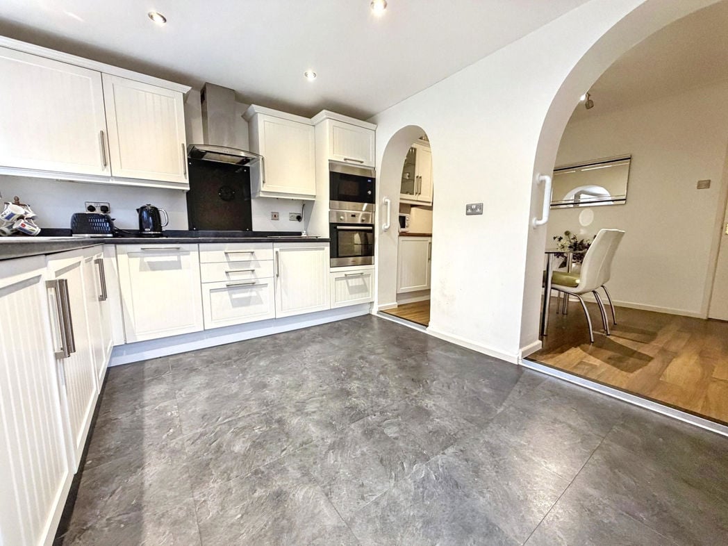 Property image 2 of 23