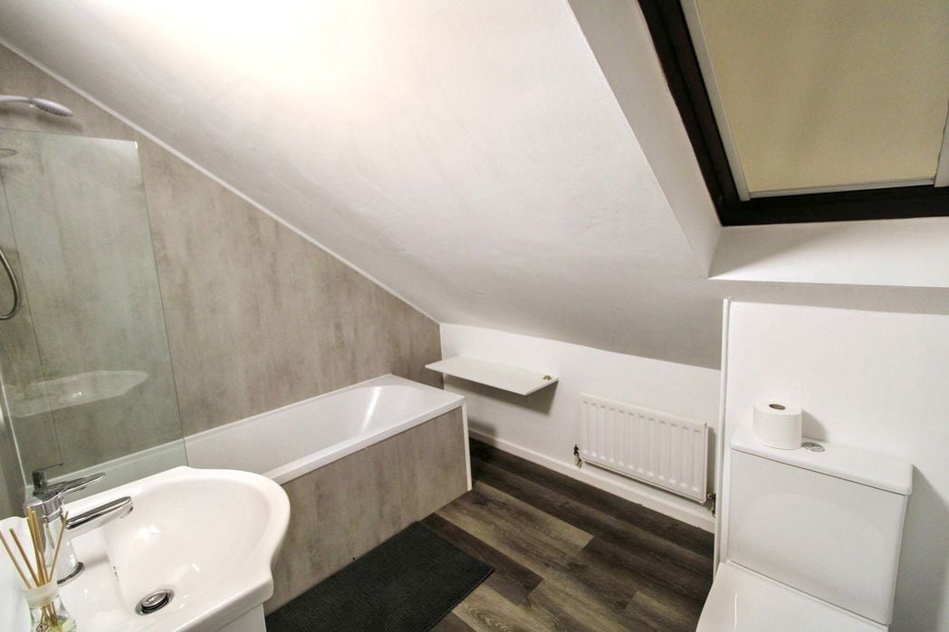 Property image 6 of 6