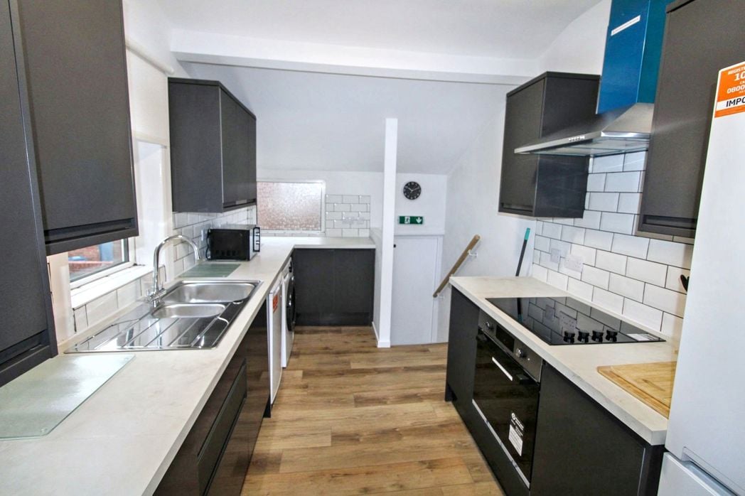 Property image 3 of 6