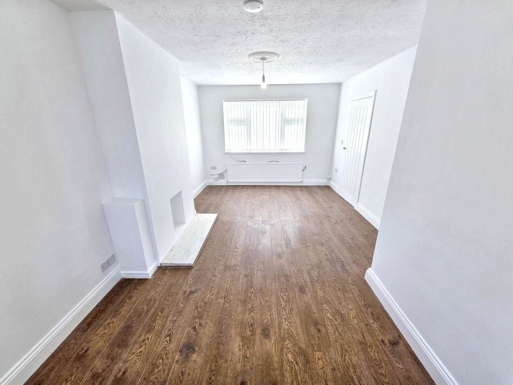 Property image 2 of 6