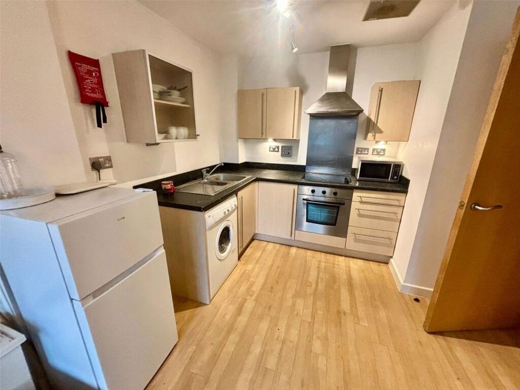 Property image 2 of 6