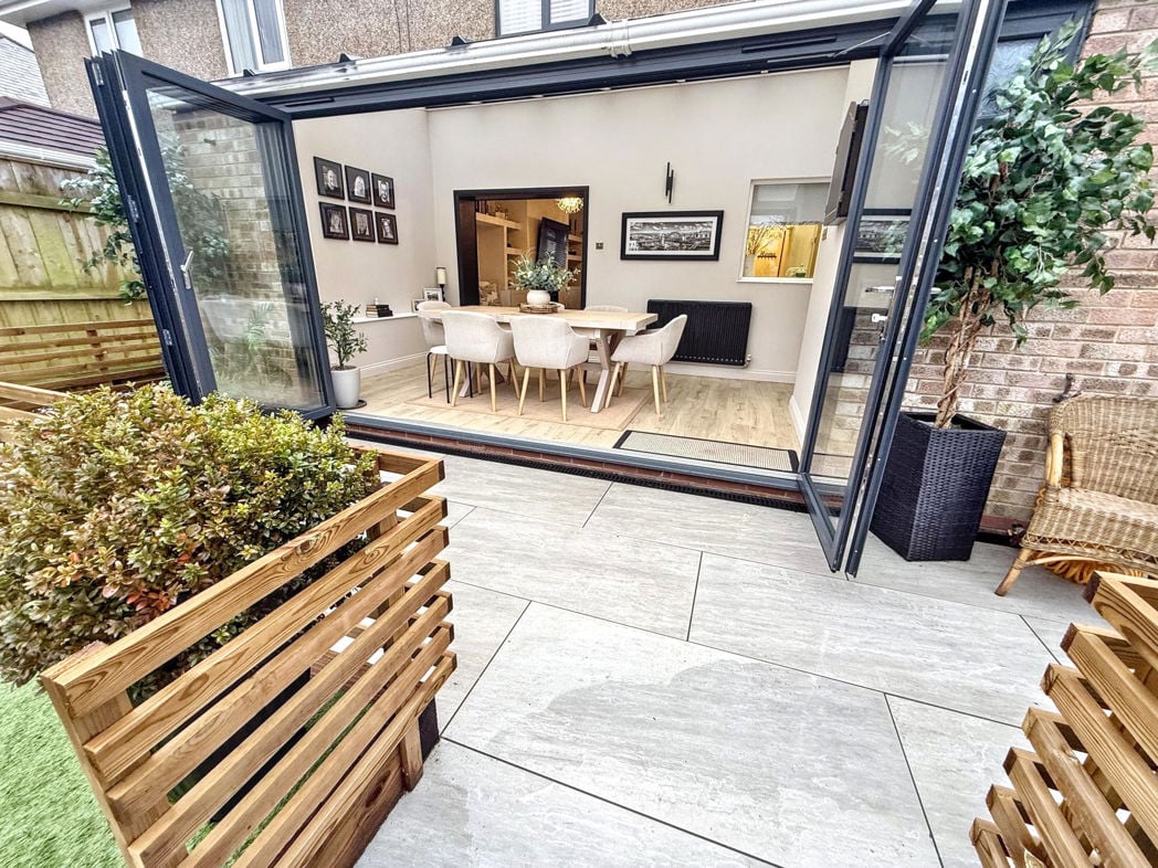 Property image 8 of 20