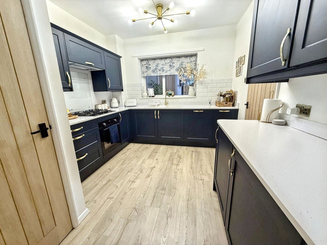 Property image 4 of 20