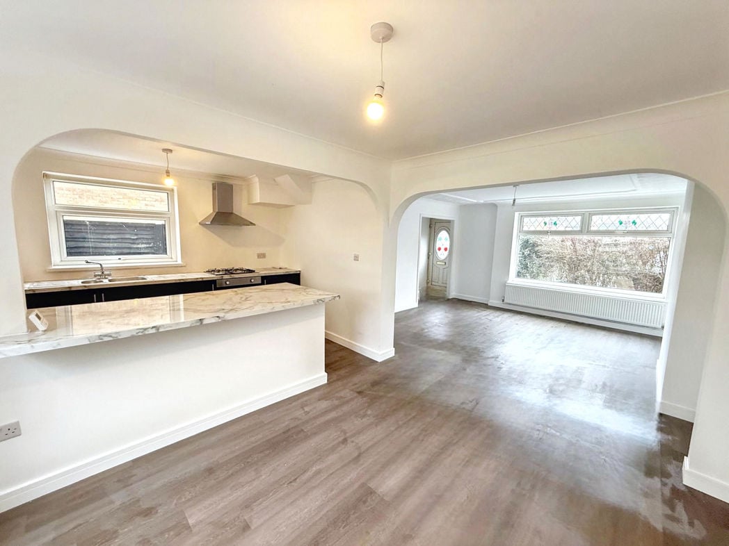 Property image 4 of 13